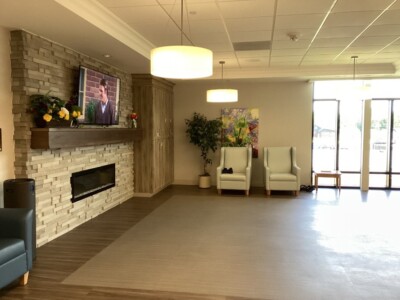 Lounge1-400x300