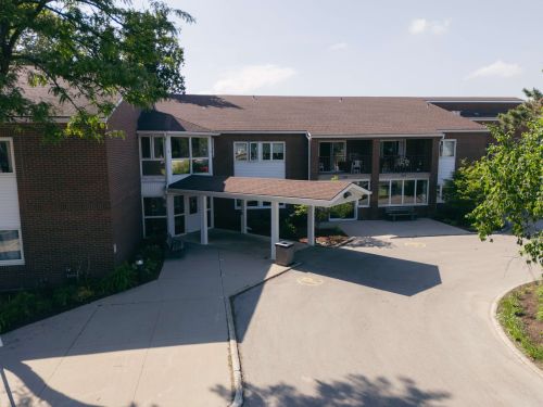 Ritz Manor Apartments