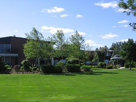 Ritz Manor Apartments